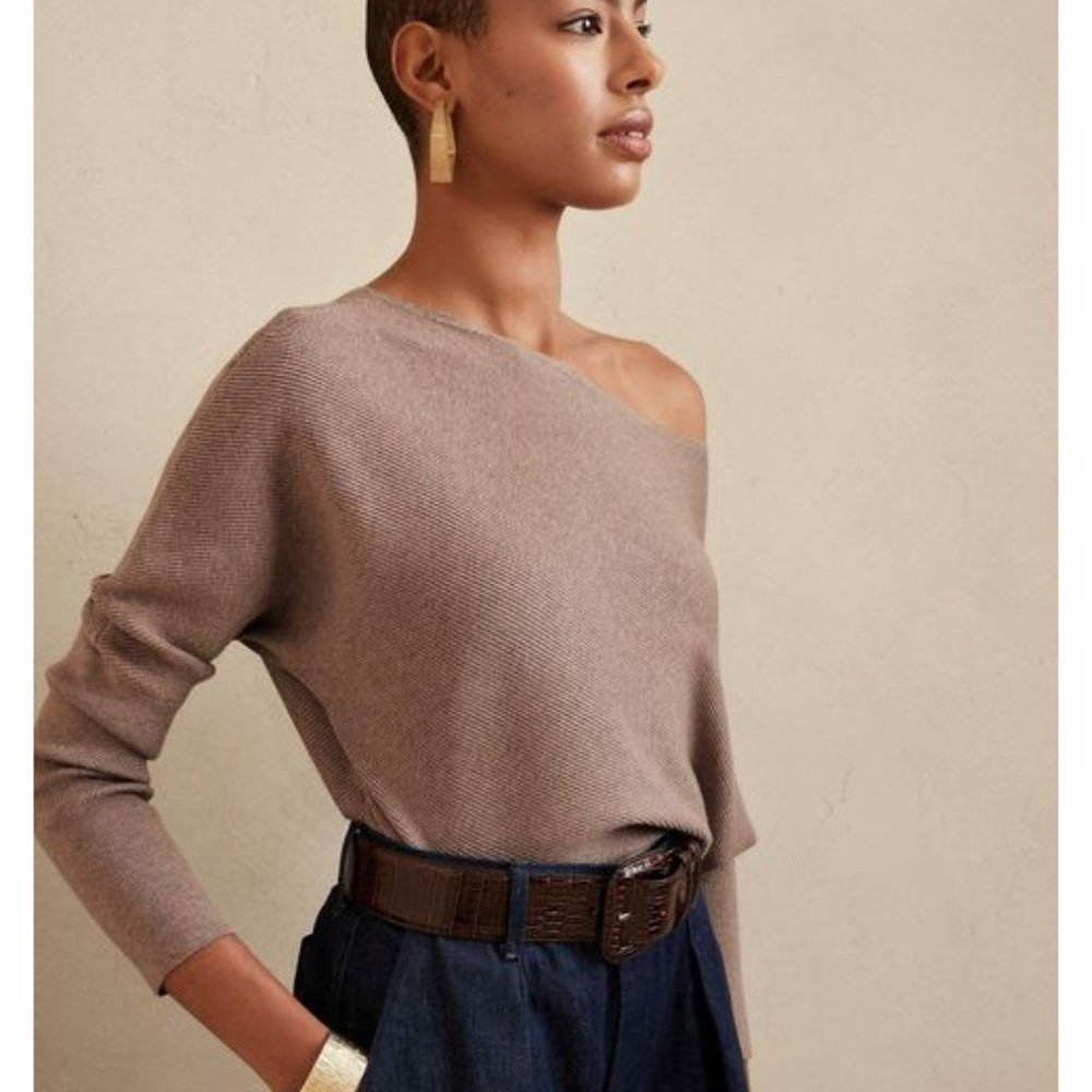 Petite Off Shoulder Ribbed Sweater COLLETA